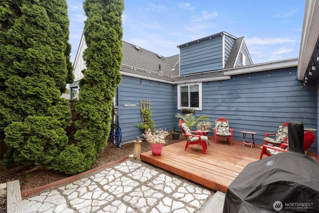 367 Colorado St, Longview, WA 98632 - deck with a patio area