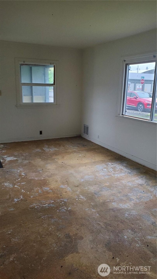 2210 Aberdeen Ave, Hoquiam, WA 98550 - view of empty room