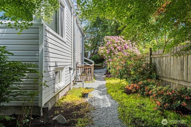 6050 36th Ave SW, Seattle, WA 98126 - view of yard