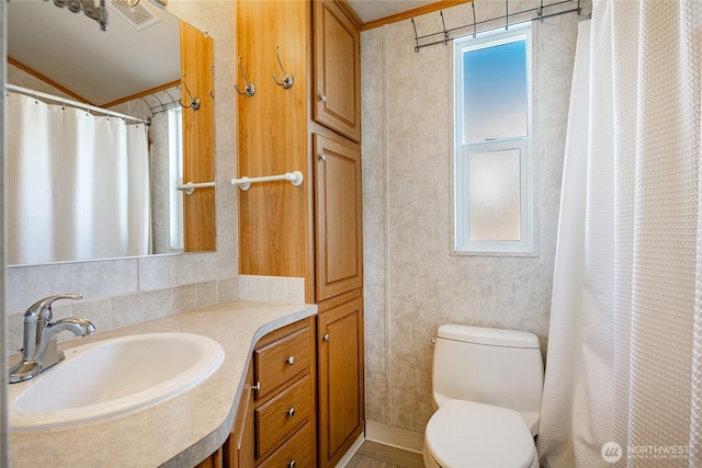4751 Birch Bay Lynden Rd Unit 51, Blaine, WA 98230 - full bath with vanity, toilet, and a shower with shower curtain