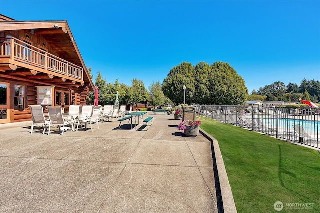 4751 Birch Bay Lynden Rd Unit 51, Blaine, WA 98230 - view of community featuring a pool and a patio