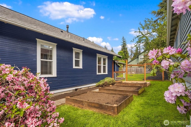 2404 Old Lakeway Dr, Bellingham, WA 98229 - view of yard featuring a vegetable garden