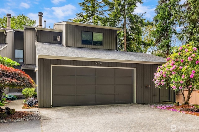 3716 Lake Washington Blvd SE Unit C, Bellevue, WA 98006 - garage with concrete driveway