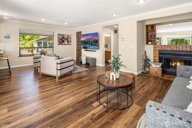 3716 Lake Washington Blvd SE Unit C, Bellevue, WA 98006 - living area featuring wood finished floors, a fireplace, baseboards, ornamental molding, and recessed lighting