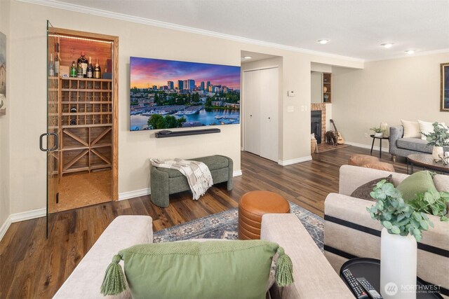 3716 Lake Washington Blvd SE Unit C, Bellevue, WA 98006 - living area featuring wood finished floors, crown molding, baseboards, a fireplace, and recessed lighting