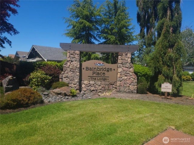 8516 Bainbridge Loop NE, Lacey, WA 98516 - community / neighborhood sign featuring a lawn