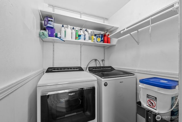 1933 Dayton Dr SE, Renton, WA 98055 - laundry area with washer and dryer