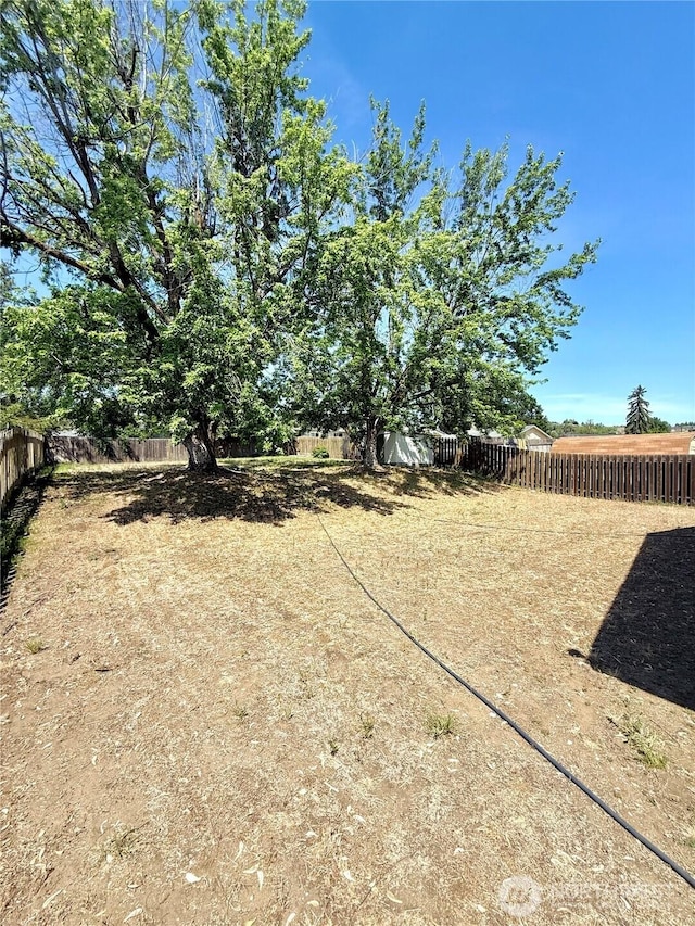 718 Ridge Pl, Omak, WA 98841 - view of fenced backyard