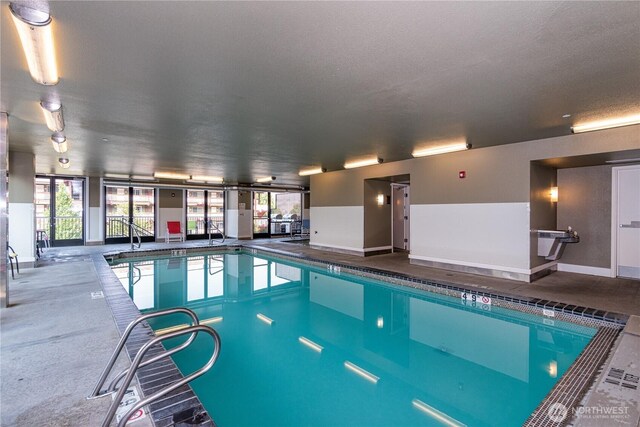 2220 W Woodin Ave Unit 210, Chelan, WA 98816 - view of indoor community pool