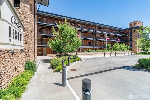 2220 W Woodin Ave Unit 210, Chelan, WA 98816 - view of apartment building / complex