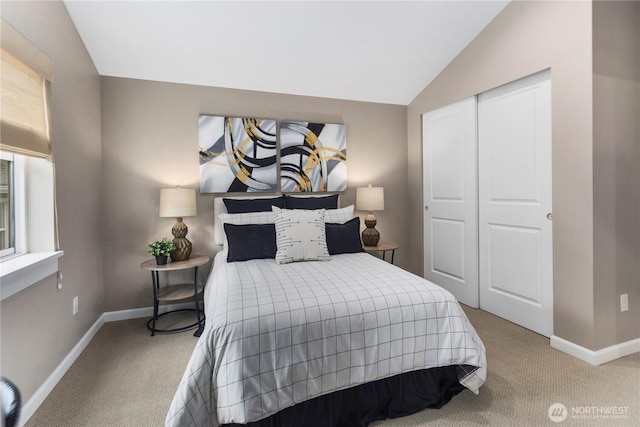 830 15th Ave Unit A, Seattle, WA 98122 - bedroom with carpet floors, lofted ceiling, baseboards, and a closet