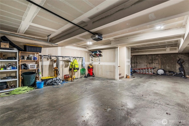 9159 Riverview Way NW Unit D39, Quincy, WA 98848 - garage with a garage door opener