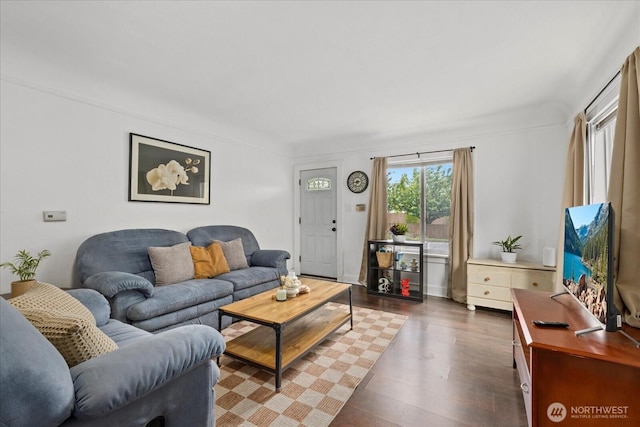 220 W Willis St, Kent, WA 98032 - living room featuring dark wood-style flooring