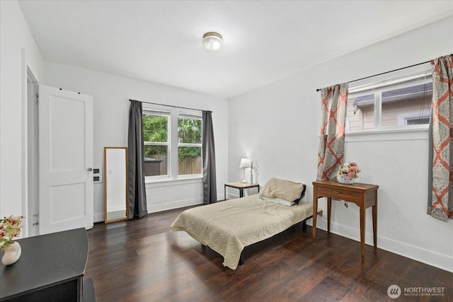 220 W Willis St, Kent, WA 98032 - bedroom featuring wood finished floors and baseboards