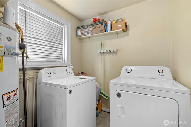 220 W Willis St, Kent, WA 98032 - laundry area featuring washing machine and clothes dryer and water heater