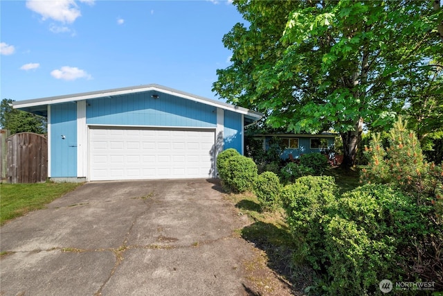 22412 110th Ave SE, Kent, WA 98031 - view of front of house with a garage and driveway