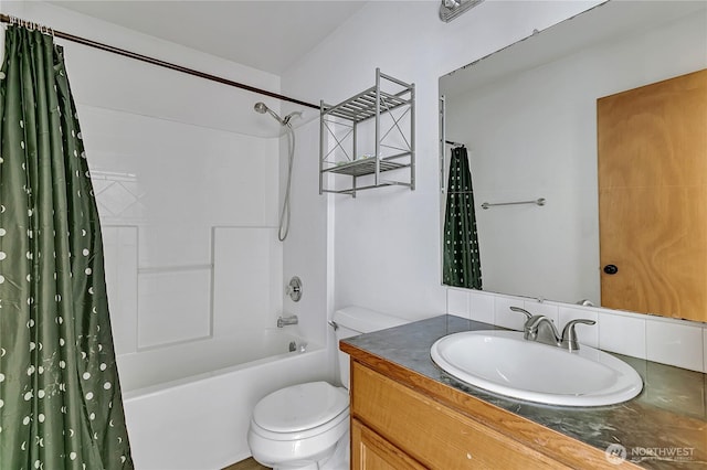 9201 S G St, Tacoma, WA 98444 - full bathroom with toilet, shower / tub combo with curtain, and vanity
