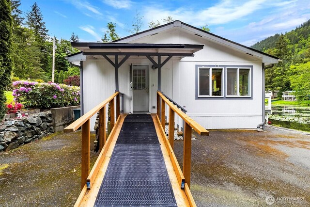 495 Lakeside Dr, Sedro Woolley, WA 98284 - view of front facade