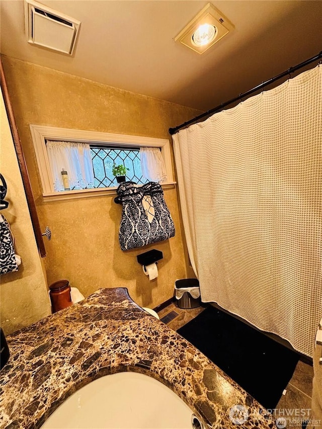 1311 SW Lake Roesiger Rd, Snohomish, WA 98290 - bathroom with curtained shower and vanity