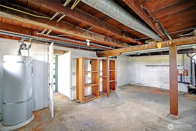 27120 36th Ave NW, Stanwood, WA 98292 - unfinished below grade area featuring water heater
