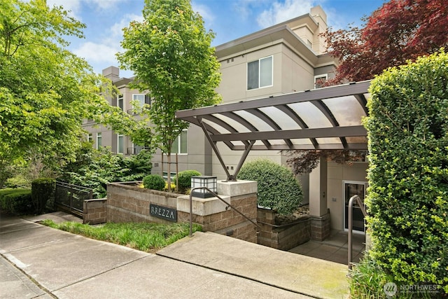 225 4th Ave Unit A307, Kirkland, WA 98033 - back of property with stucco siding
