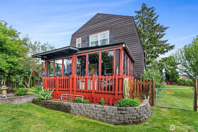 1656 Bishop Rd, Chehalis, WA 98532 - view of front of home featuring a sunroom