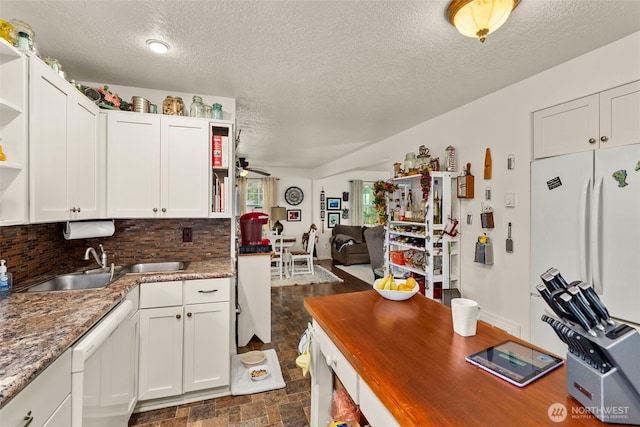 1656 Bishop Rd, Chehalis, WA 98532 - kitchen with open shelves, open floor plan, stone finish flooring, a ceiling fan, and white appliances