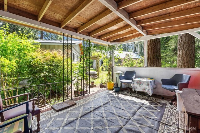 9712 126th St E, Puyallup, WA 98373 - view of sunroom / solarium