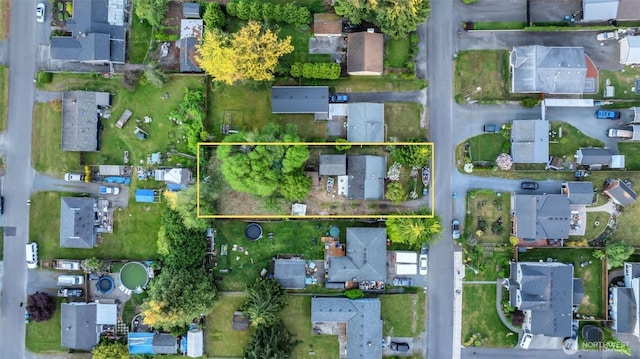 7815 203rd St SW, Edmonds, WA 98026 - aerial perspective of suburban area with property boundaries highlighted
