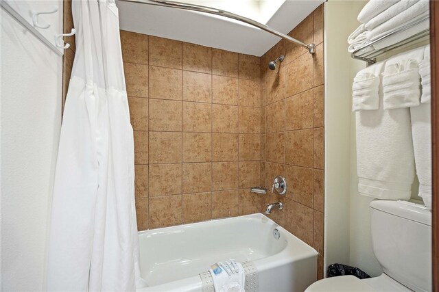 322 W Woodin Ave Unit 632, Chelan, WA 98816 - bathroom featuring toilet and shower / bath combo