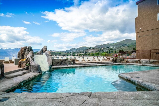 322 W Woodin Ave Unit 632, Chelan, WA 98816 - view of pool featuring a mountain view