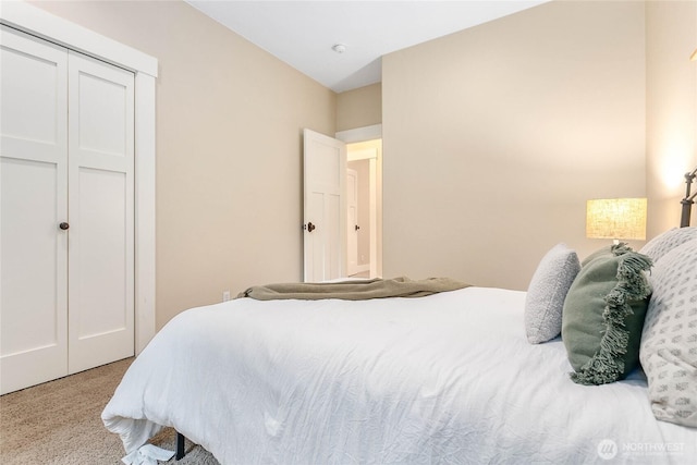 137 Sudden Valley Dr, Bellingham, WA 98229 - bedroom featuring carpet floors and a closet