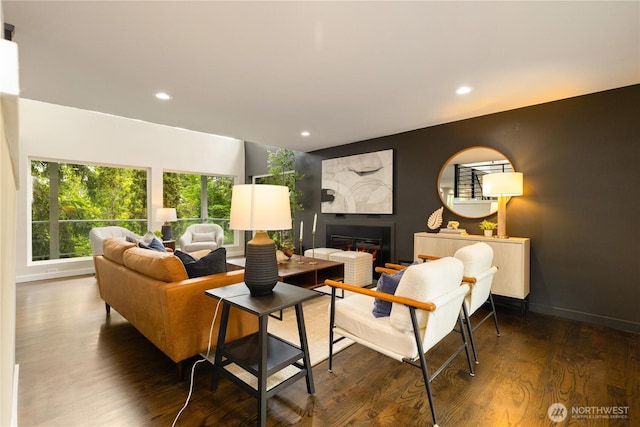 18510 NE 15th Pl, Bellevue, WA 98008 - living area with recessed lighting, wood finished floors, and baseboards