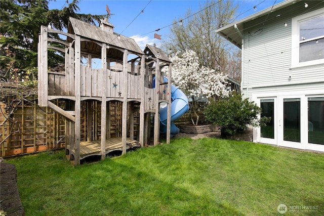2011 E Cherry St, Seattle, WA 98122 - view of grassy yard