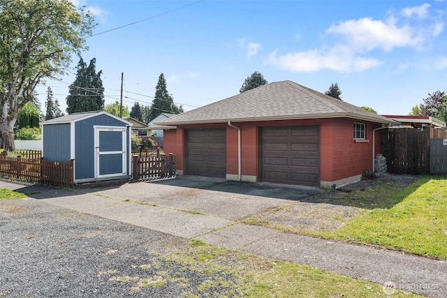 1001 Elm St, Centralia, WA 98531 - view of detached garage