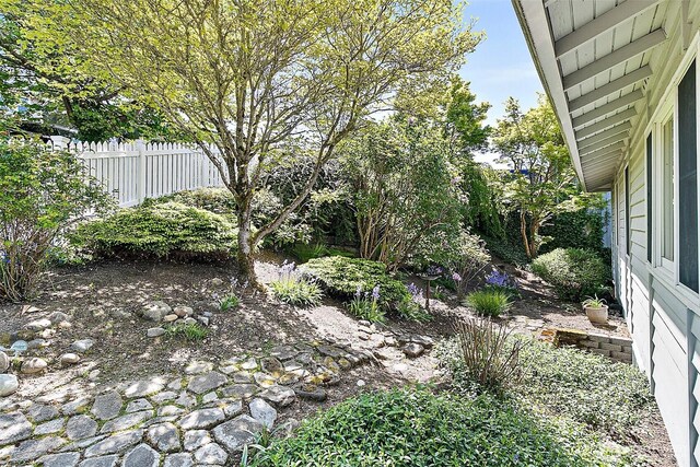 5758 Overlook Ave NE, Tacoma, WA 98422 - view of yard