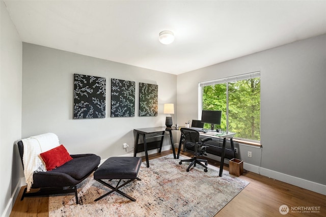 22002 129th Pl SE, Kent, WA 98031 - office space featuring baseboards and wood finished floors