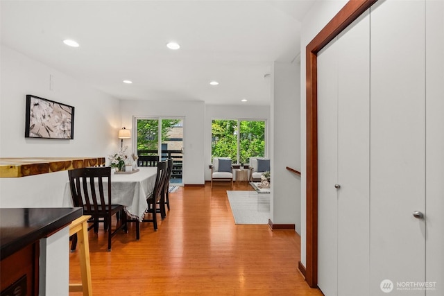 672 NE 40th St, Seattle, WA 98105 - dining space with light wood-type flooring and recessed lighting