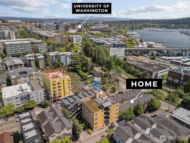 672 NE 40th St, Seattle, WA 98105 - view of urban area with a large body of water