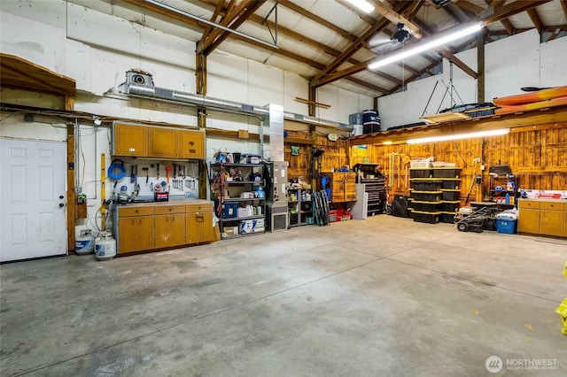 3327 Firouzi Dr NE, Moses Lake, WA 98837 - garage featuring a workshop area