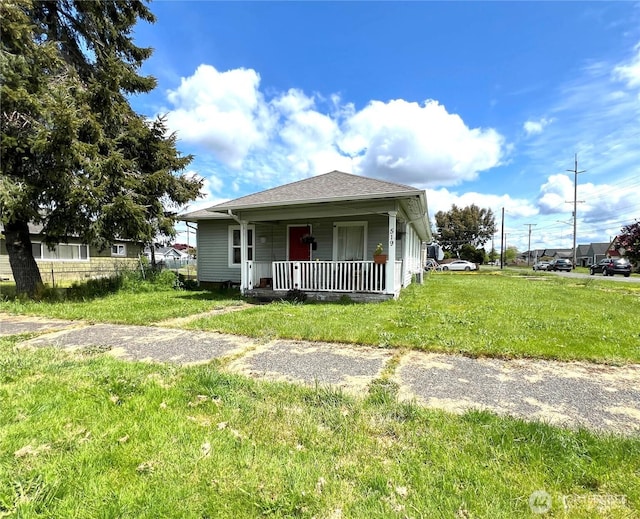519 28th St, Hoquiam, WA 98550 - bungalow featuring a porch and a shingled roof