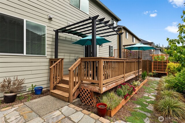 4415 Goldcrest Dr NW, Olympia, WA 98502 - deck featuring a pergola