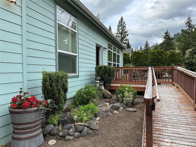 173 Steelhead Dr, Silver Creek, WA 98585 - view of wooden terrace