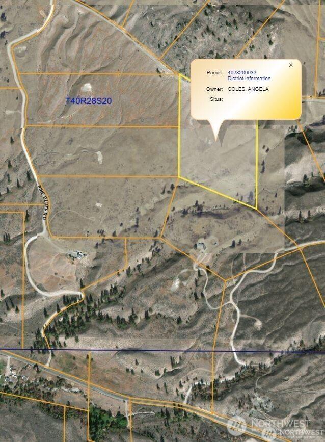 21 N Pine Bluff Rd, Oroville, WA 98844