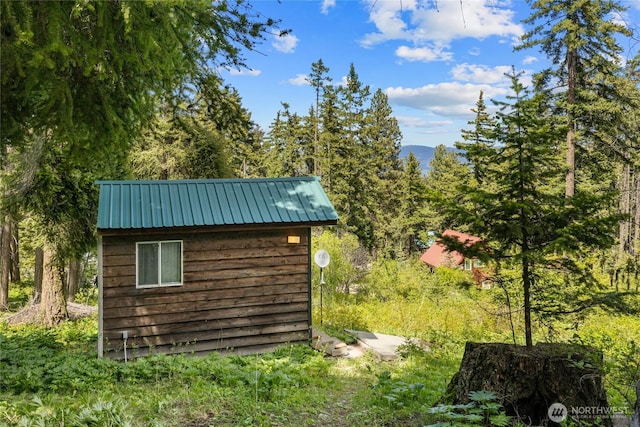131 Horse Heaven Rd, Cle Elum, WA 98922 - view of shed featuring a wooded view