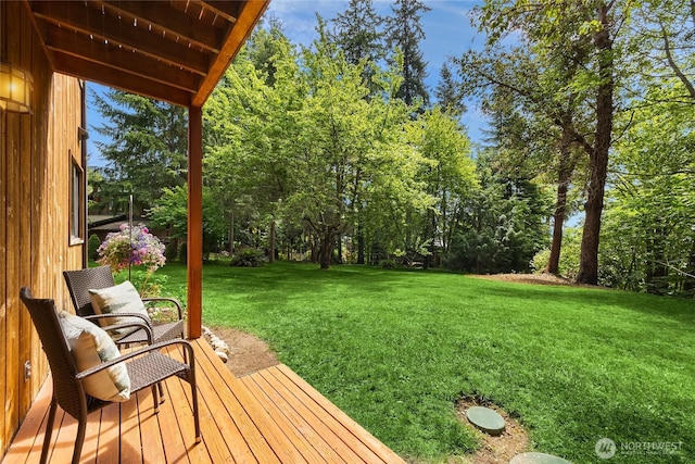 14427 Silven Ave NE, Bainbridge Island, WA 98110 - view of green lawn