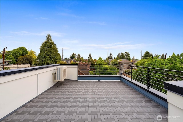1206C NW 83rd St, Seattle, WA 98117 - view of patio featuring a balcony