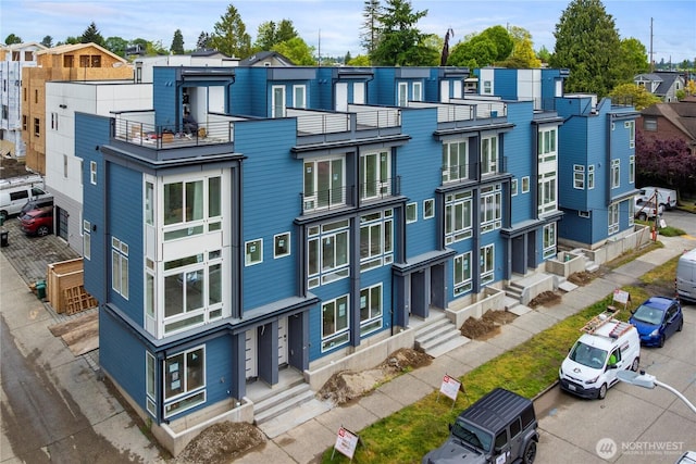 1206C NW 83rd St, Seattle, WA 98117 - view of building exterior featuring a residential view