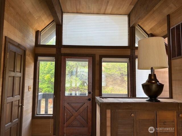 56 Westlake Rd, Oroville, WA 98844 - entryway featuring wood ceiling