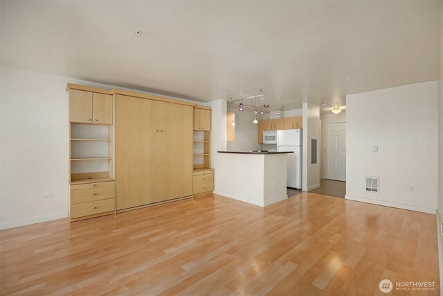 108 5th Ave S Unit 720, Seattle, WA 98104 - photo 17